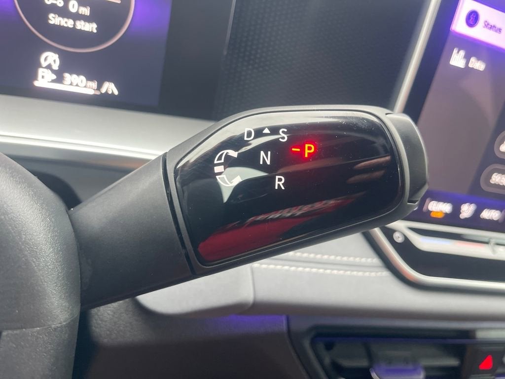 2025 Volkswagen Tiguan SE R-Line Black