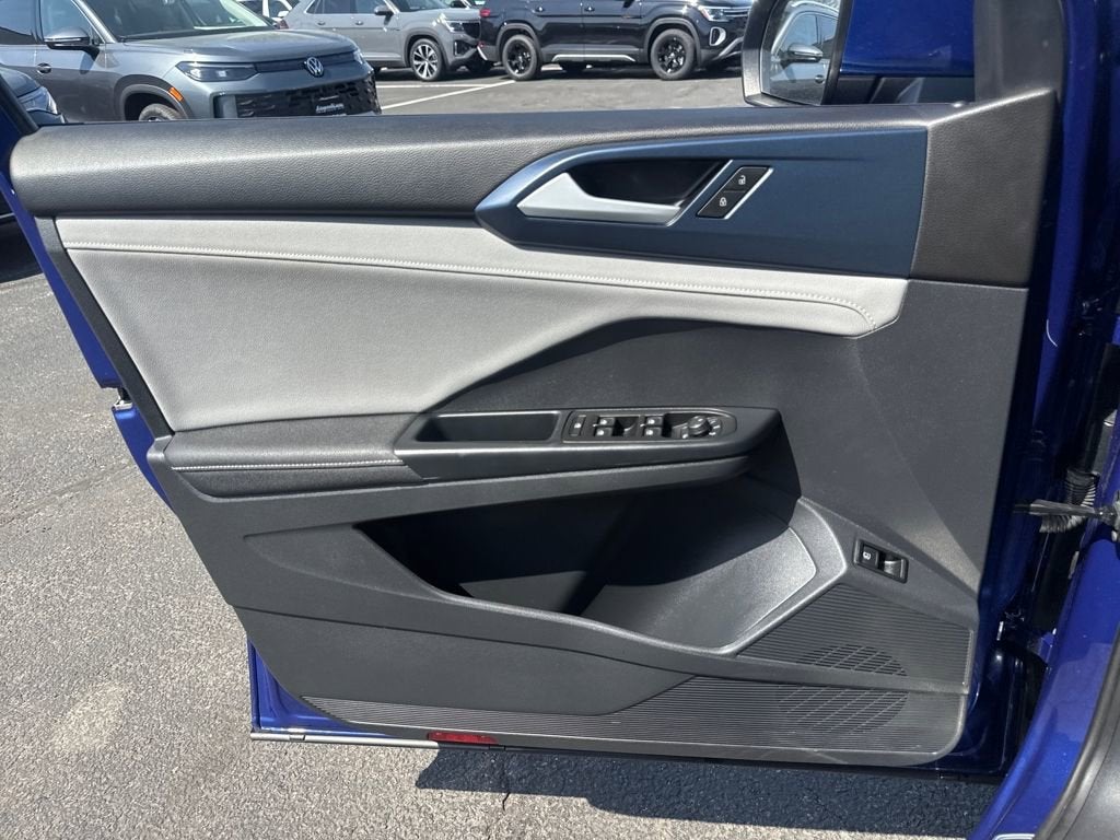 2024 Volkswagen Taos SE