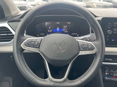 2025 Volkswagen Taos SE