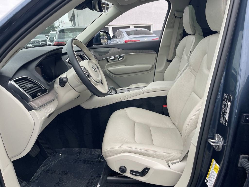 2023 Volvo XC90 Recharge Plug-In Hyb Plus Bright Theme