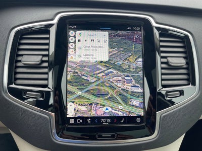 2023 Volvo XC90 Recharge Plug-In Hyb Plus Bright Theme