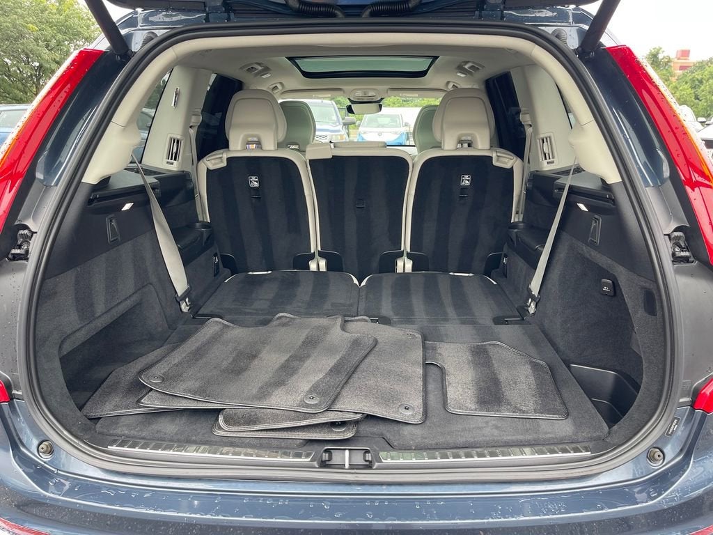 2023 Volvo XC90 Recharge Plug-In Hyb Plus Bright Theme