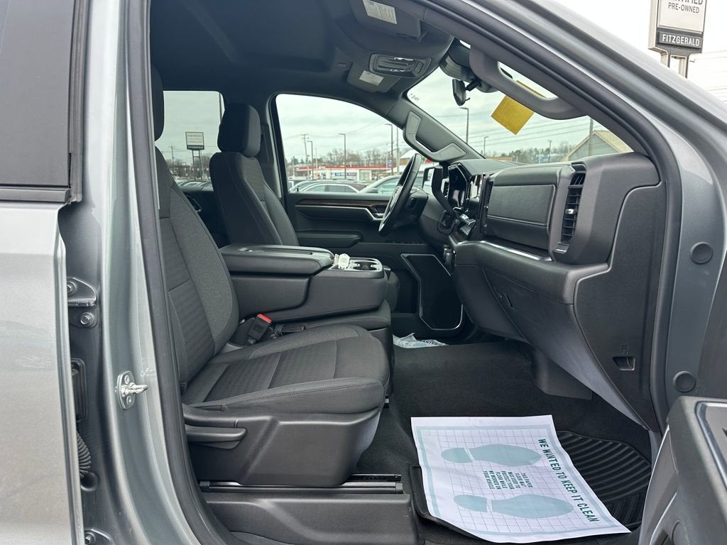 2025 Chevrolet Silverado 1500 LT