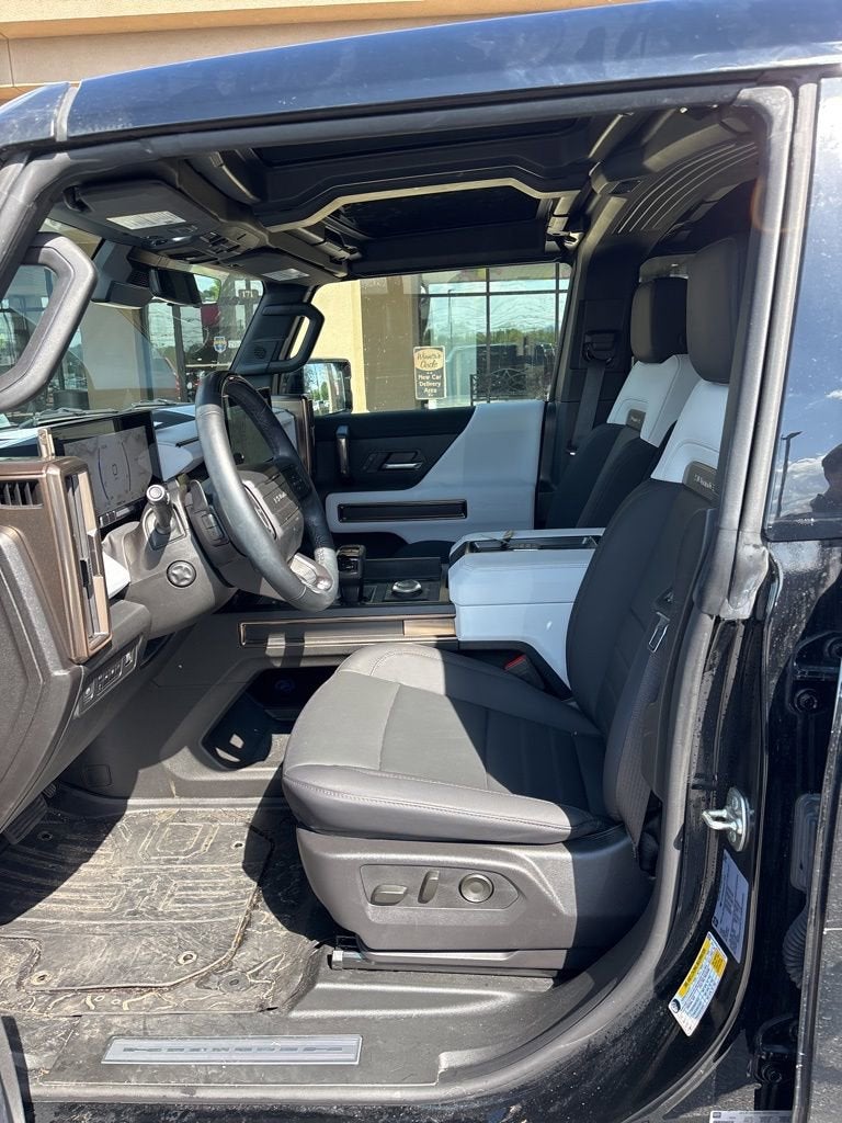 2024 GMC HUMMER EV SUV 2X