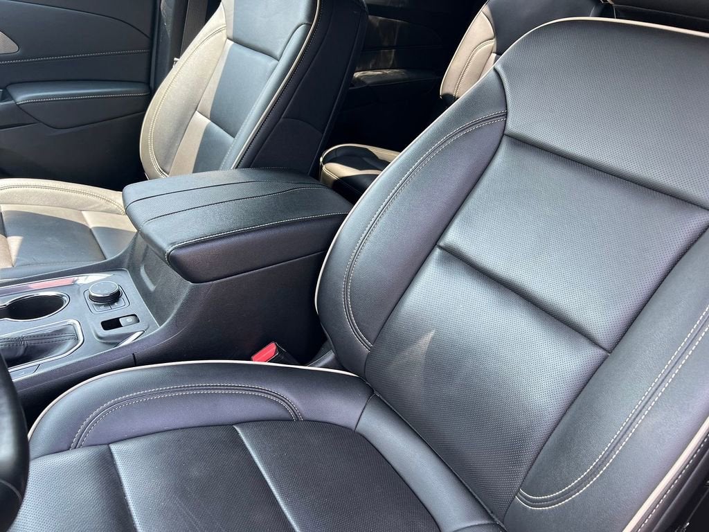 2024 Chevrolet Traverse Limited Premier