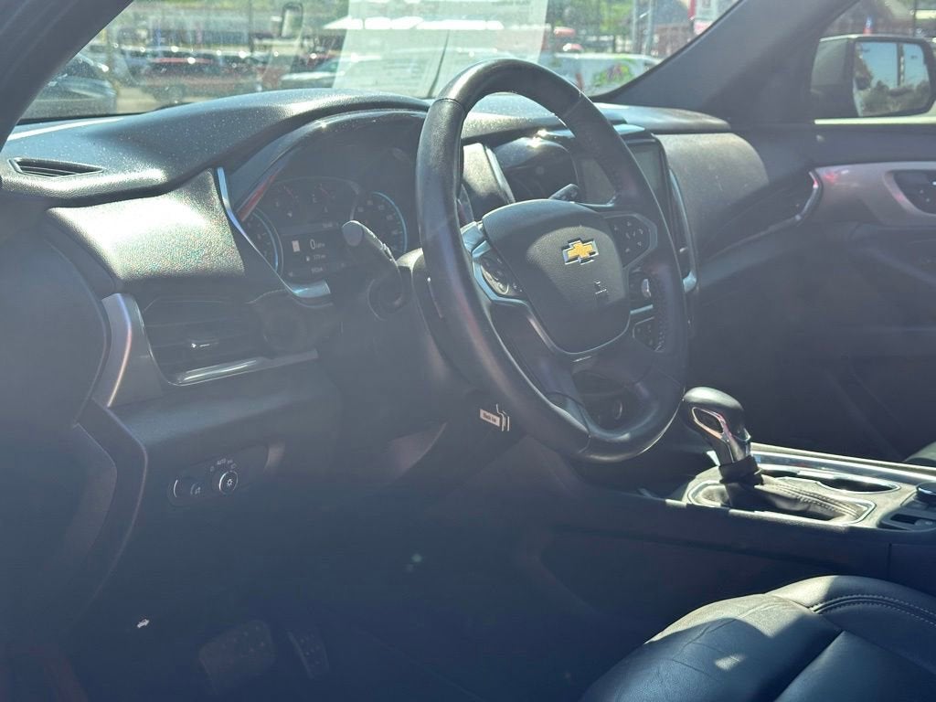 2022 Chevrolet Traverse LT Leather