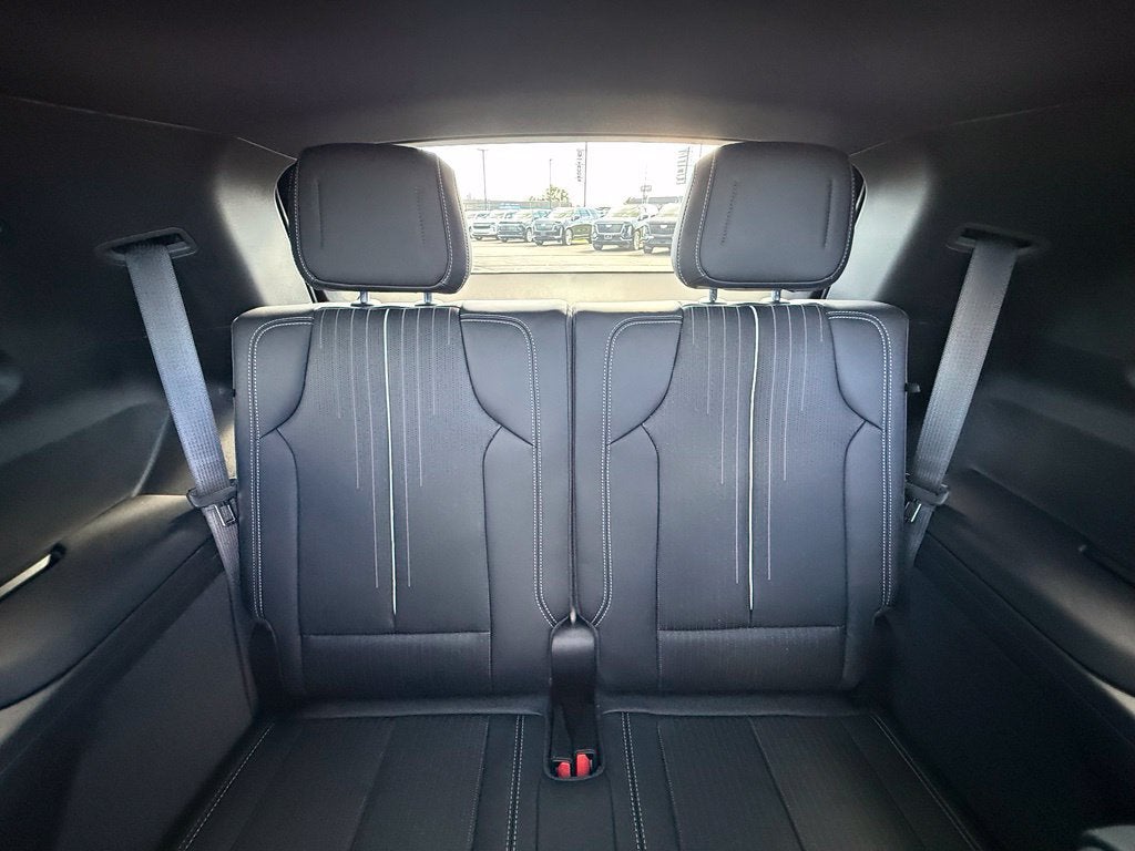 2027 Cadillac VISTIQ Luxury