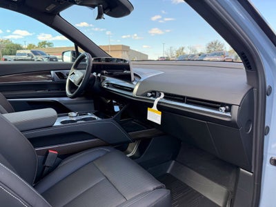 2027 Cadillac VISTIQ Luxury