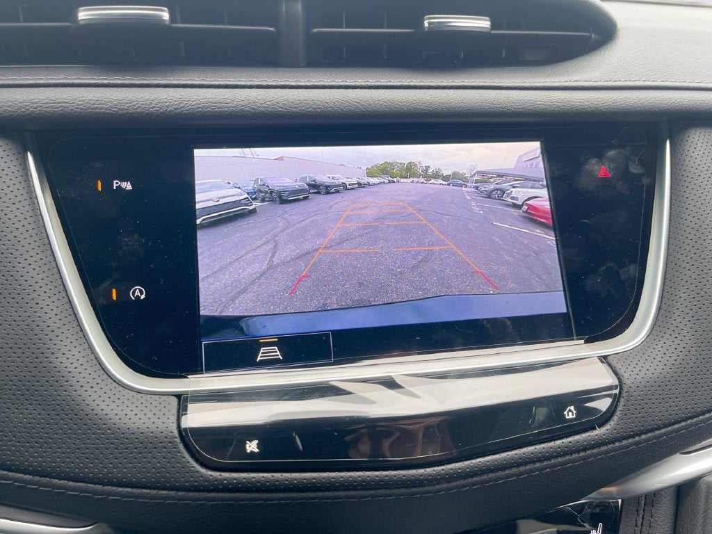 2026 Cadillac XT5 Luxury