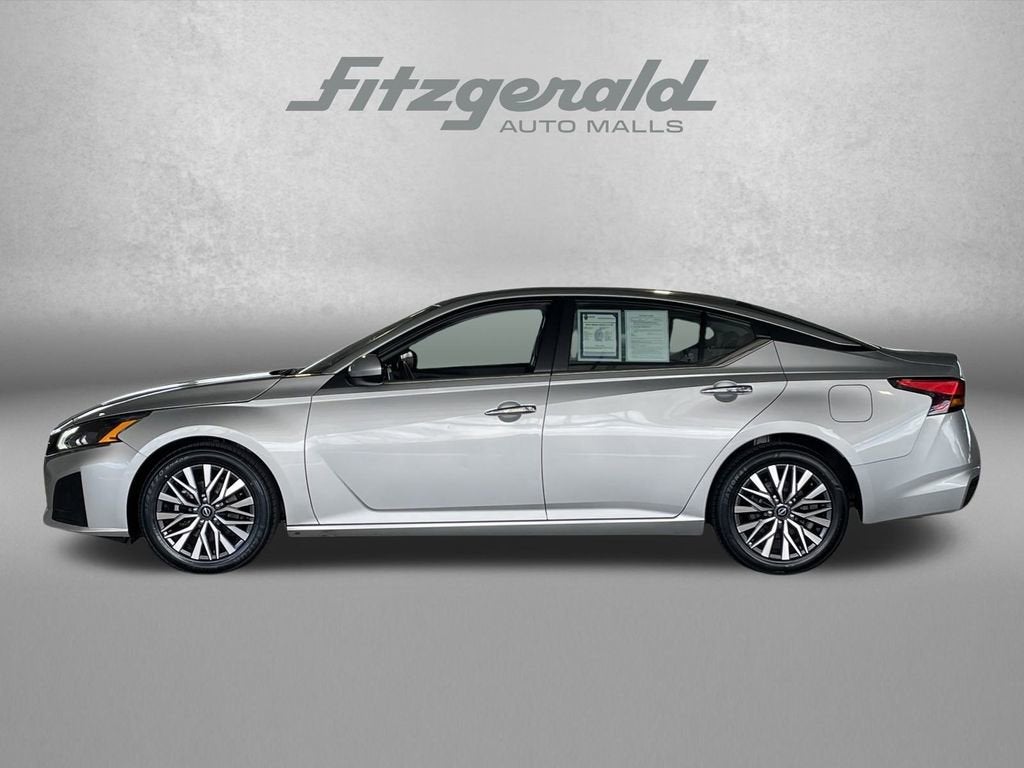 2023 Nissan Altima SV FWD