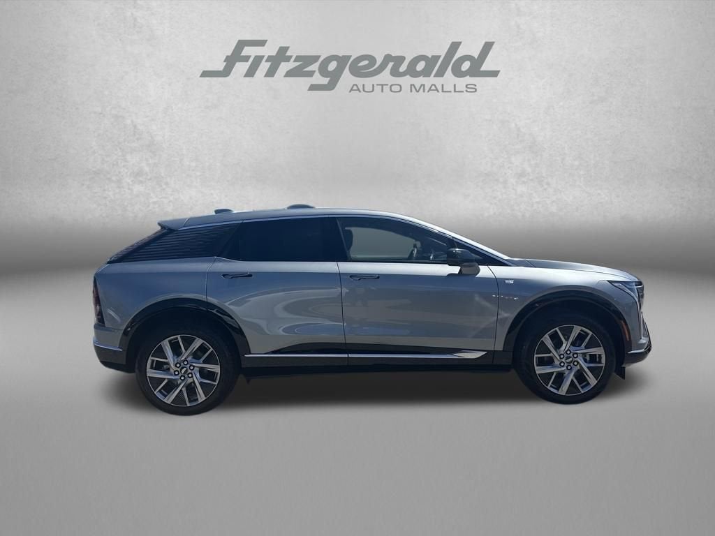 2026 Cadillac OPTIQ Luxury