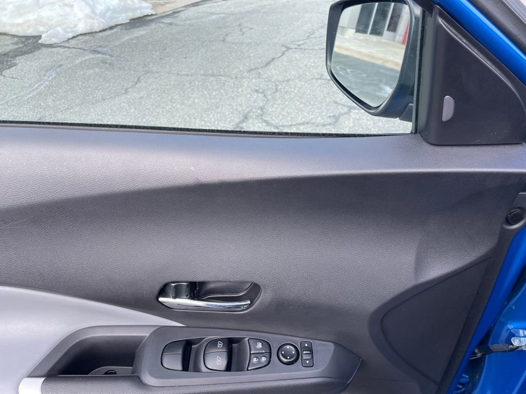 2023 Nissan Kicks SR Xtronic CVT