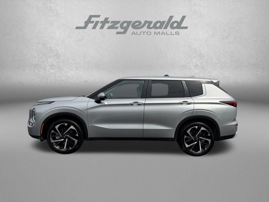 2024 Mitsubishi Outlander SE