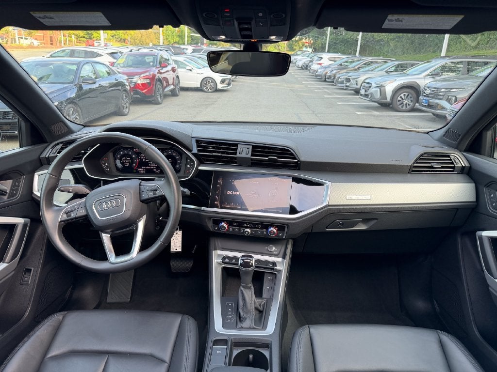 2025 Audi Q3 Premium 45 TFSI S line quattro Tiptronic