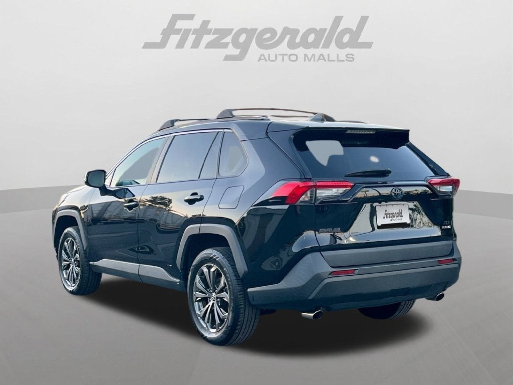 2022 Toyota RAV4 Hybrid XLE Premium