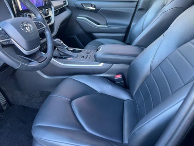 2023 TOYOTA TRU HIGHLANDER Base