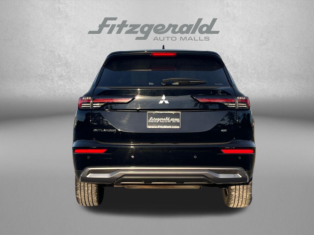 2025 Mitsubishi Outlander SE