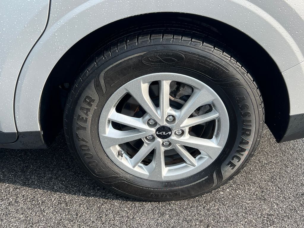 2023 Kia Carnival LX Seat Package